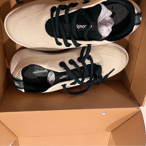 NIB Allbirds Tree Runner Women’s Sneakers in Cream and Teal - Picture 5 of 6